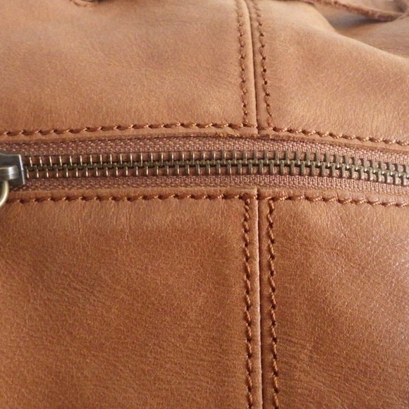 The SAK Leather Draw String Cross Body Shoulder Bag - Picture 6 of 12